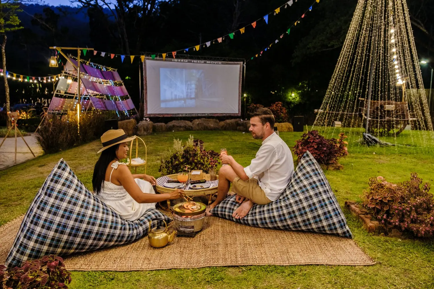 Jak zorganizować kino plenerowe w swojej miejscowości