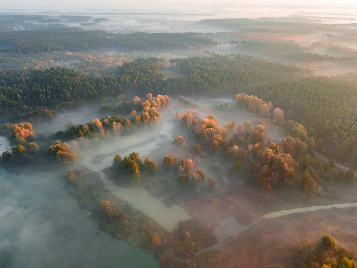 Nieoczywiste atrakcje turystyczne Polski - przewodnik po ukrytych perełkach